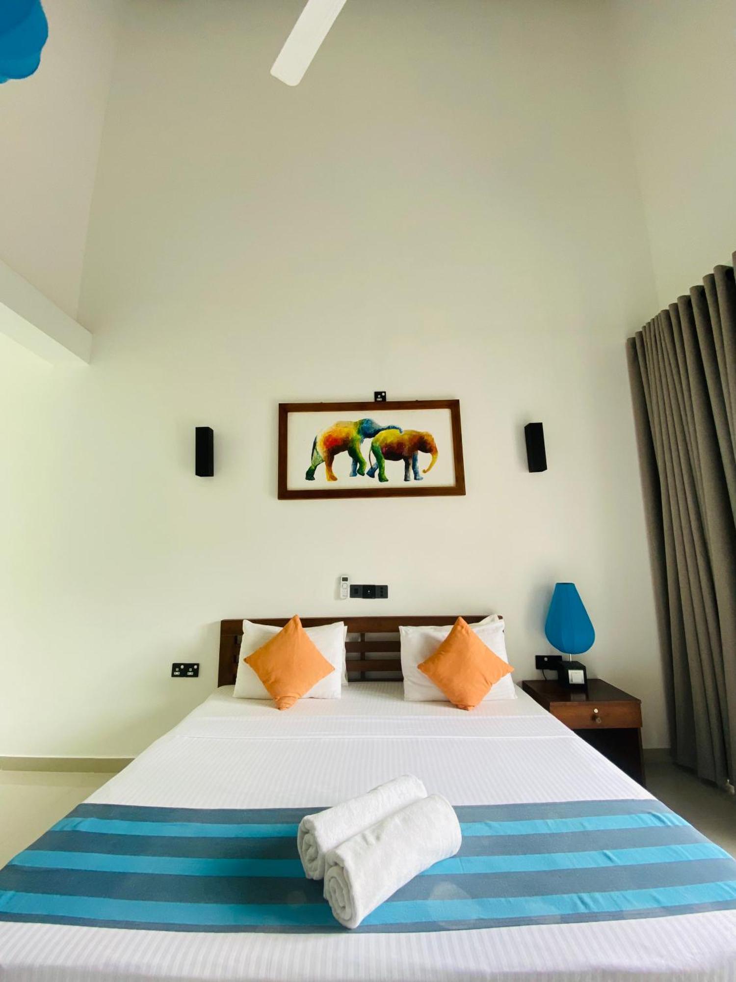 Hotel Athgira Удавалаве Екстериор снимка
